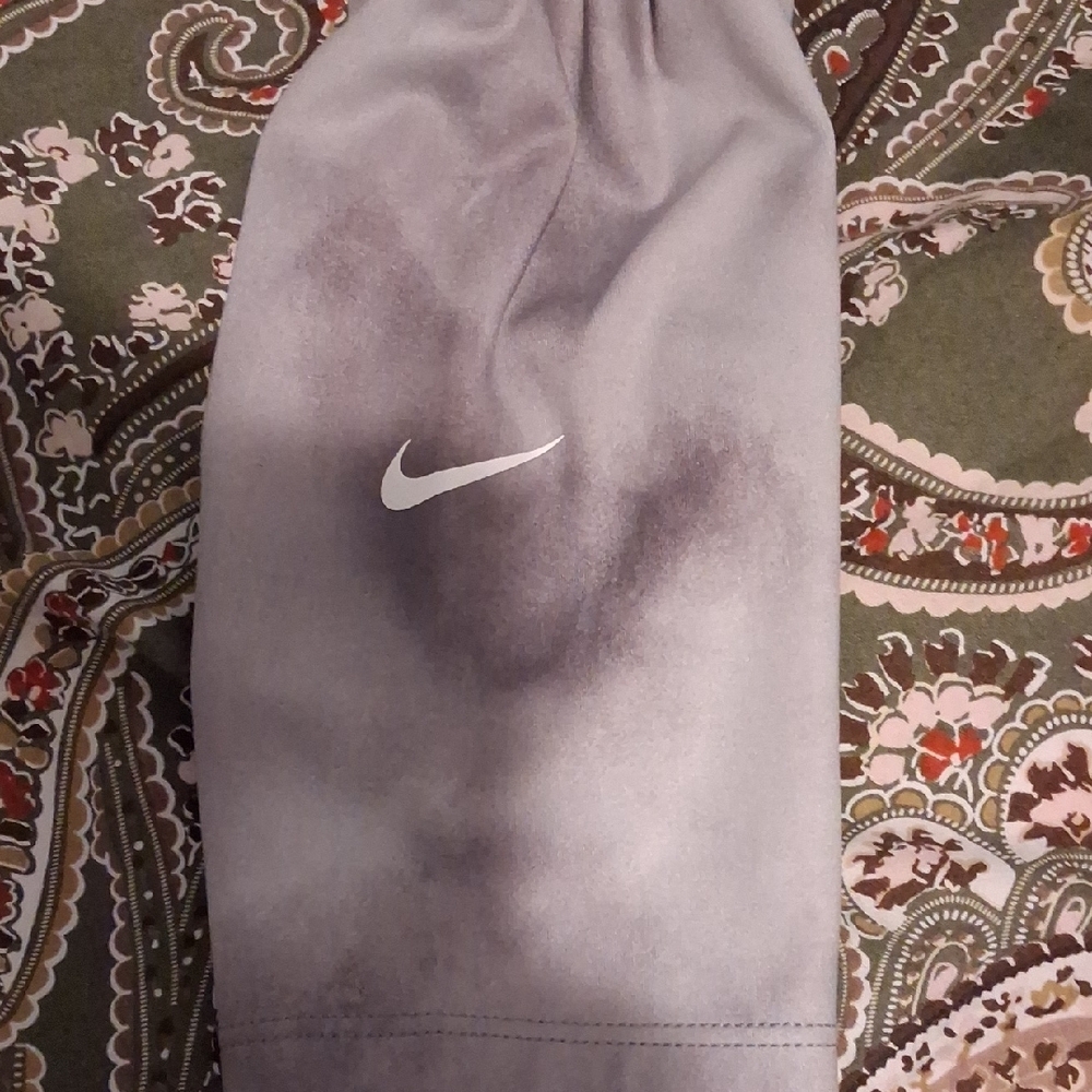 Nike Leggings - Picture 3 of 4